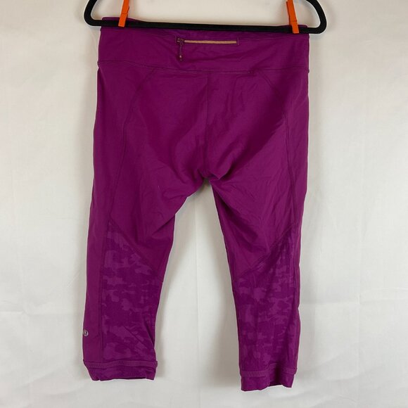 Lululemon Run For Days Cropped Leggings 8 Regal Plum Camo Trim Zipper Pocket - Picture 7 of 11